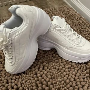 Chunky Platform sneakers 👟